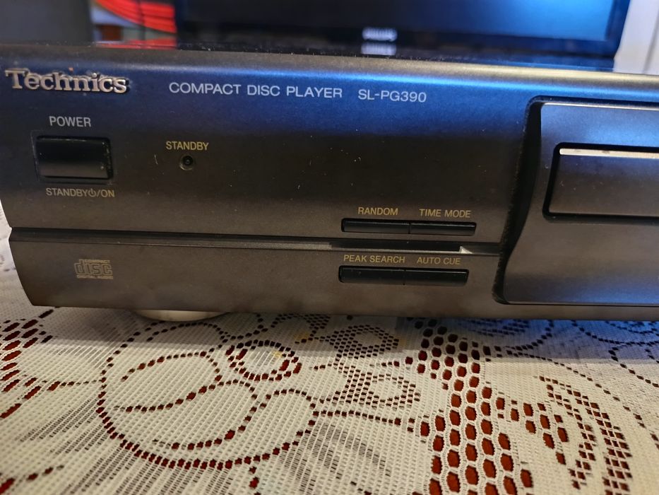 Technics SL-PG 390 Compact Disc Player
