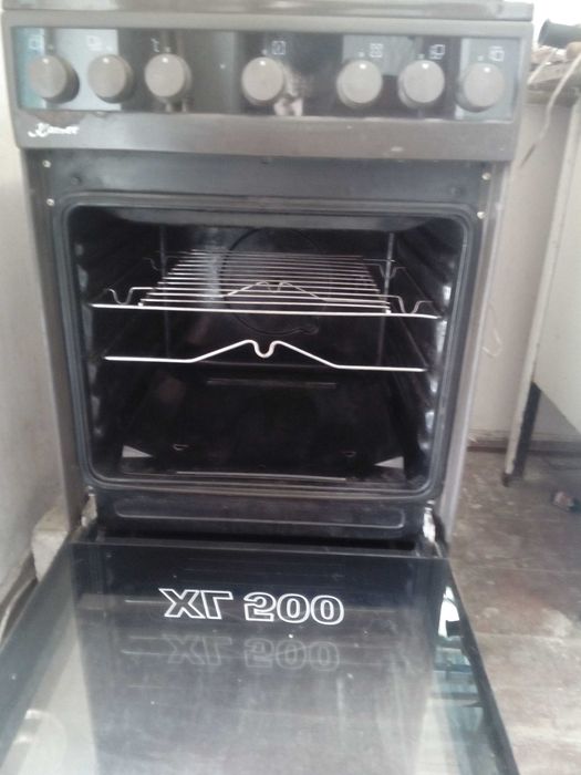 Газовая плита Кайзер (есть газконтроль в духовке)