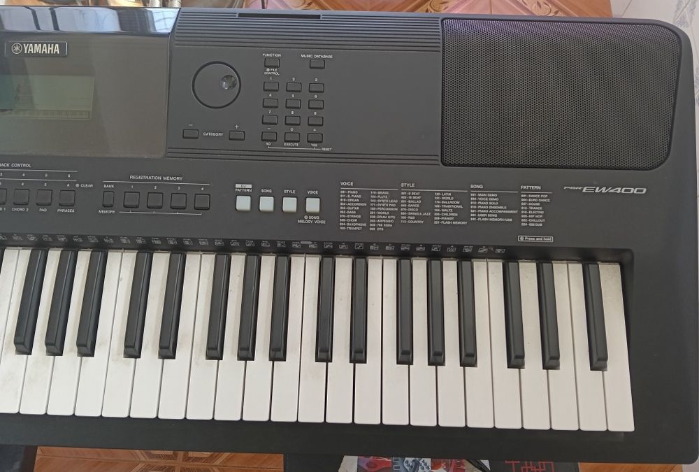 Vendo teclado psr EW400
