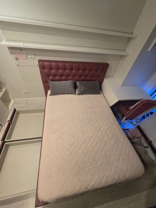 Cama de Casal Estofada com 4 Gavetas de Arrumação (Para colchão 140x190)