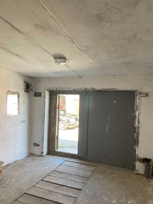 здам гараж в оренду, Виставка