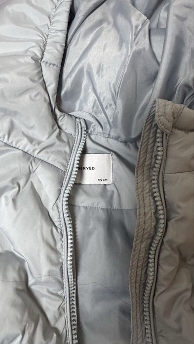 Продам куртку жилетку Reserved