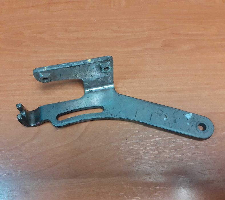 Mocowanie alternatora Isuzu D-Max II