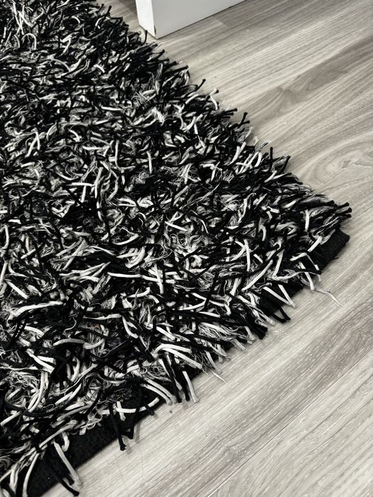 Tapete preto e branco Gato Preto