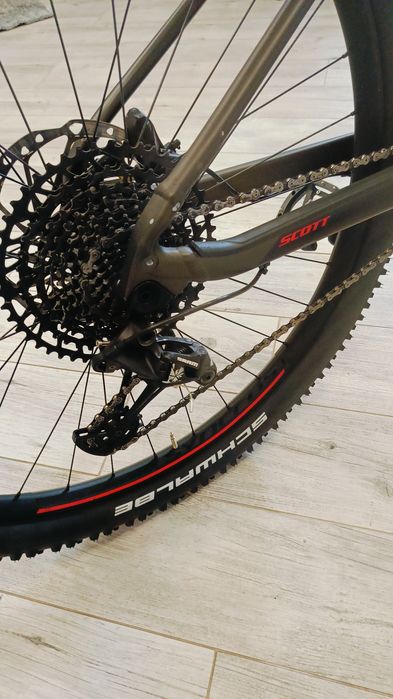 Scott aspect eride 20.Bosch performance cx.