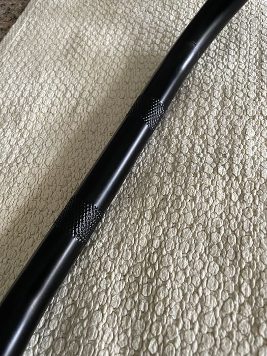 Guiador moto - 22mm (7/8)