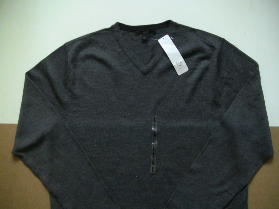 Новый мужской  свитер, полувер из шерсти мериноса размер L(52)