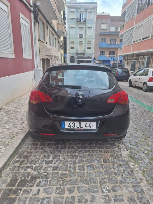 Opel Astra J cosmos cdti 1.7 gasóleo, 2010