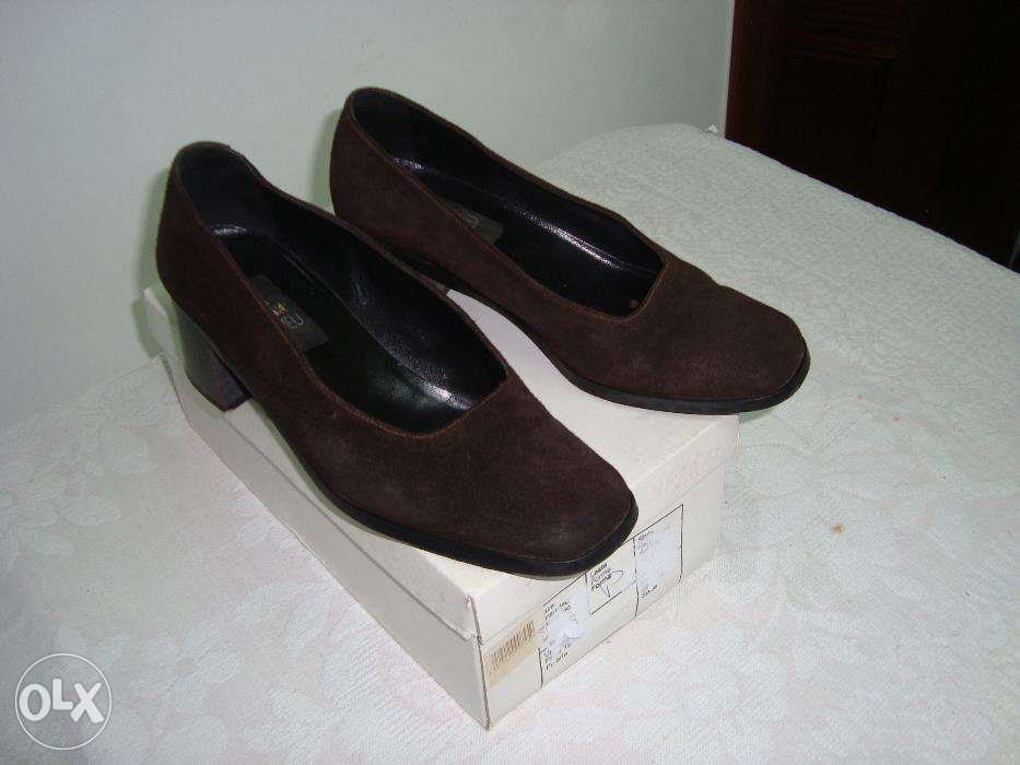Sapatos de senhora em camurça (PELE) castanhos nº 36 – marca ROMEU