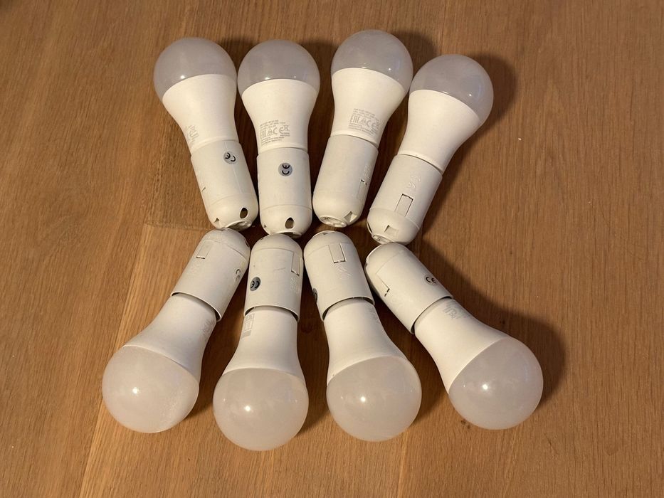 Żarówka LED E27 14W 1520lm + oprawka