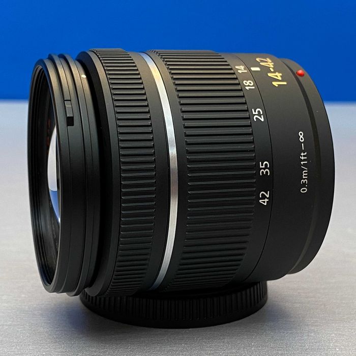 Panasonic Lumix G Vario 14-42mm f/3.5-5.6 ASPH Mega O.I.S.
