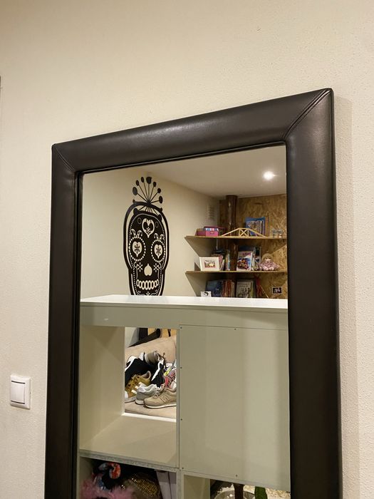 Espelho em pele preta