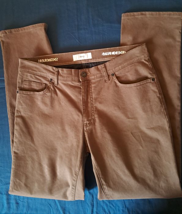 Jeansy męskie materiałowe(brąz oliwkowy)- Brax r.34/32