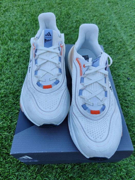 Sapatilhas Adidas Ultraboost Light Parley - T44EU