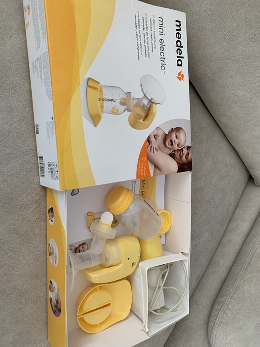 Biberoes, silver cups, bomba medela