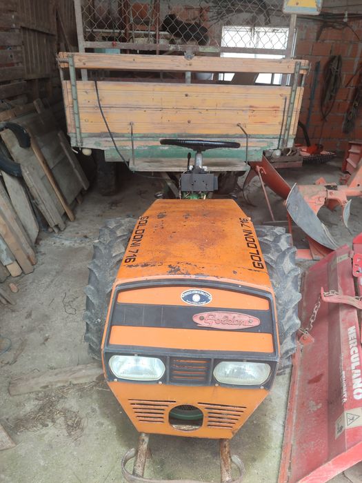 Goldoni (motocultivador, fresa e reboque)