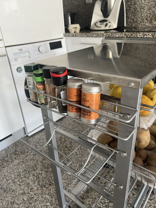Carrinho de cozinha Gato Preto em metal/inox – excelente qualidade e arrumação