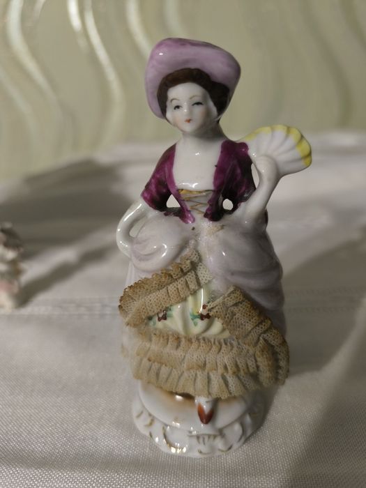 Статуетка Керамічна з кружевом