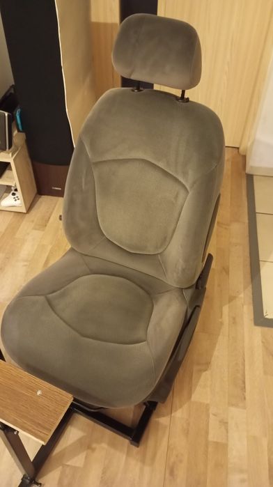 Stelaż pod kierownicę, simracing, Logitech, thrustmaster