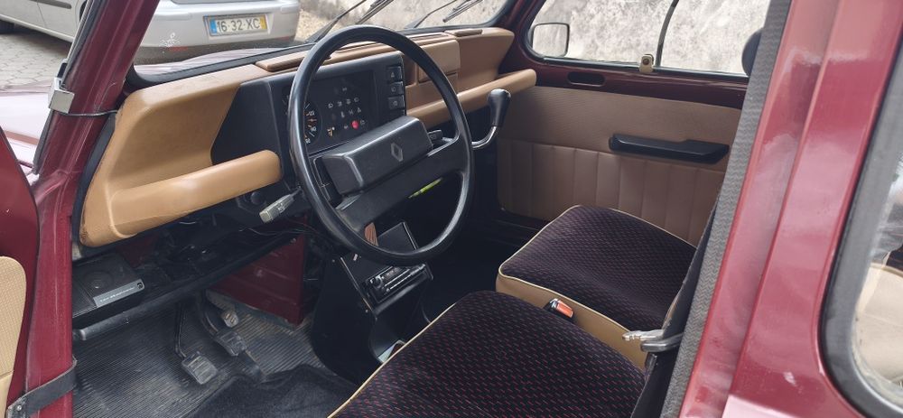 Renault 4 — fotografia 7