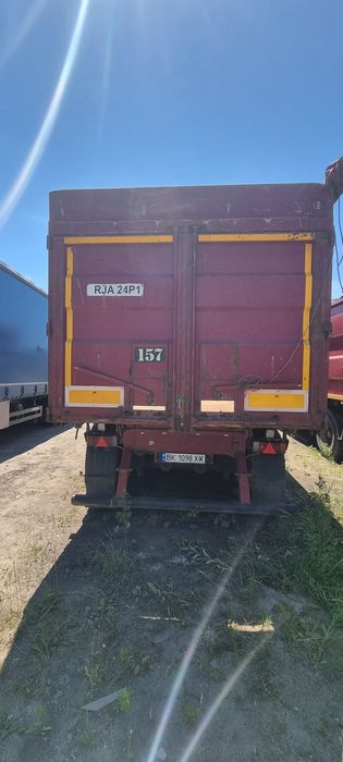 Напівпричіп-зерновоз