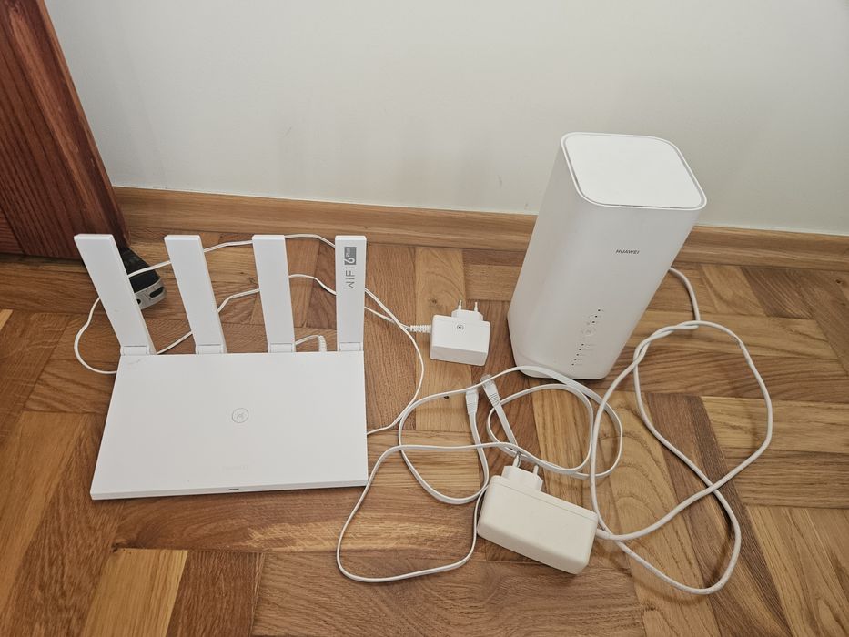 Routery huawei ax3 oraz B818