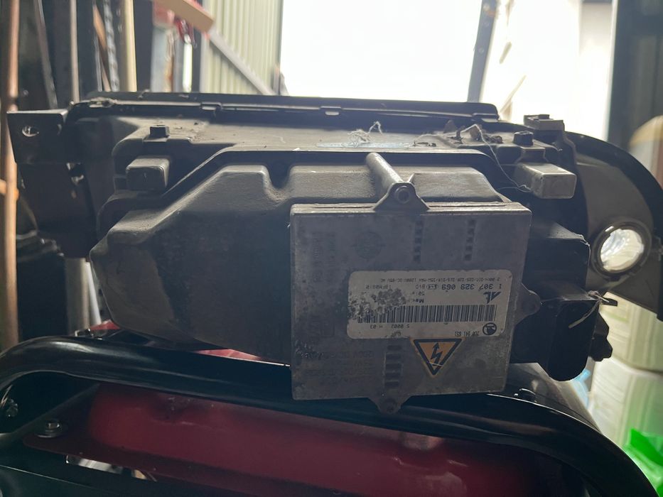 Права фара skoda octavia ксенон 1U1 941 016M