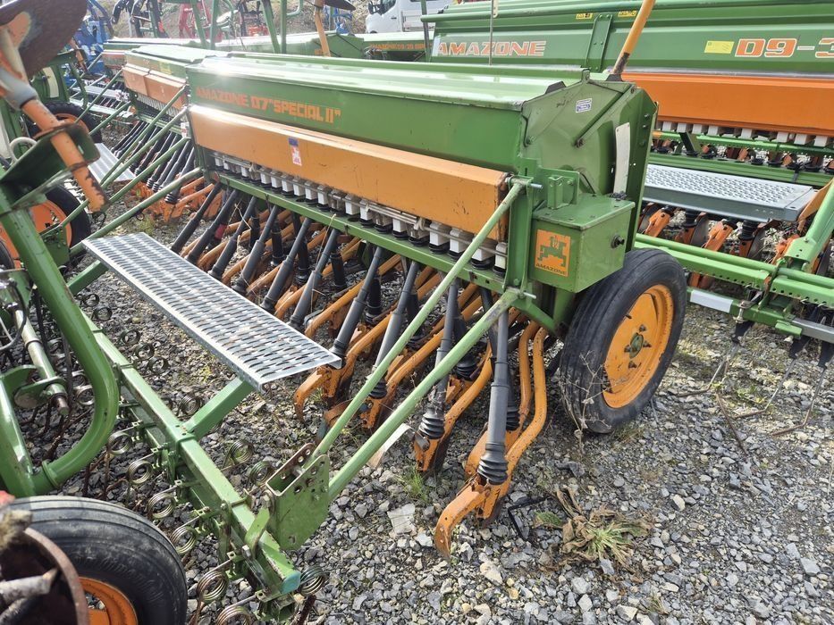 Amazone D7 Specjal II Siewnik zbożowy 2.5m ścieżki znaczniki podest d8