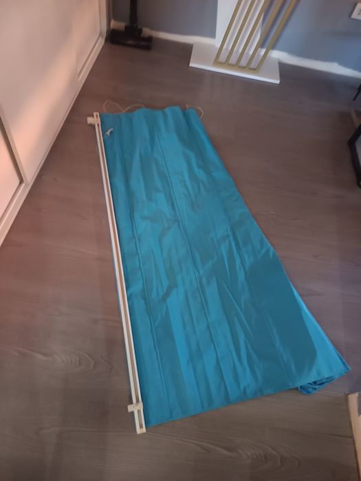 Conjunto de cortinados e tapetes
