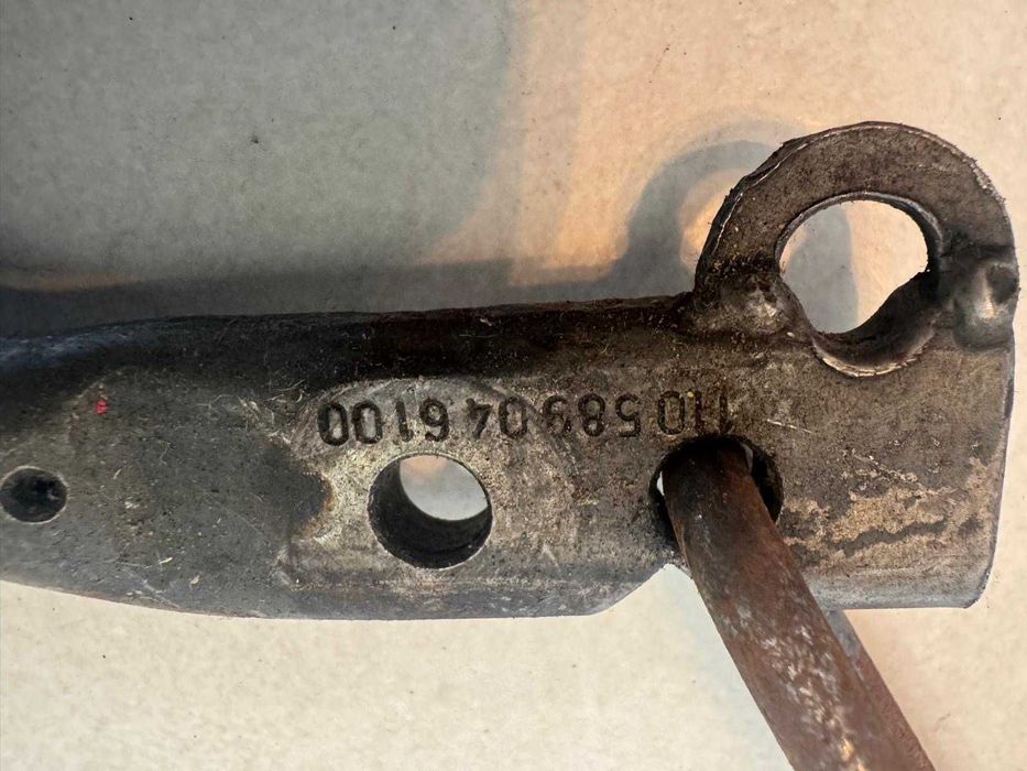 Ferramenta específica para remoção de válvulas de mola sem remoção de cabeça original Mercedes-Benz