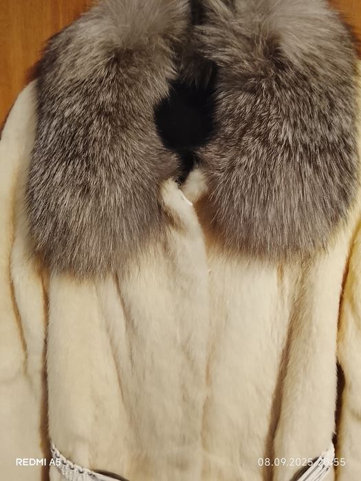 Шуба дуже гарна натуральне хутро