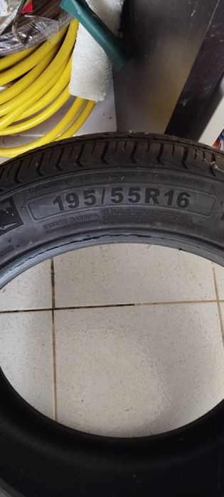 Pneu 195,/55R16  MAXIMUM  DOUBLESTARR