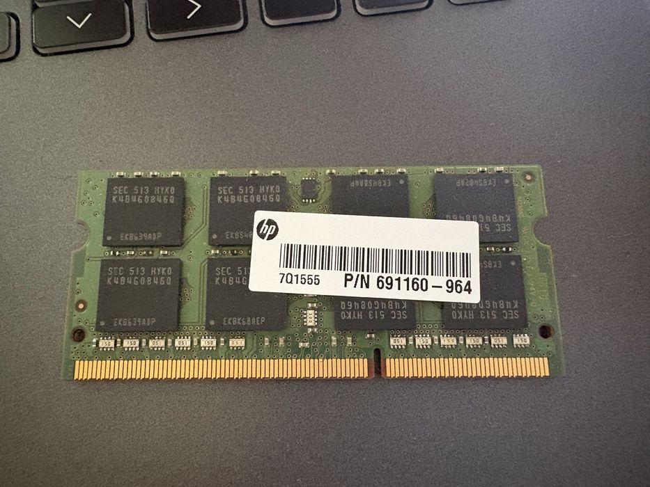 Оперативна памʼять Samsung DDR3L 8gb