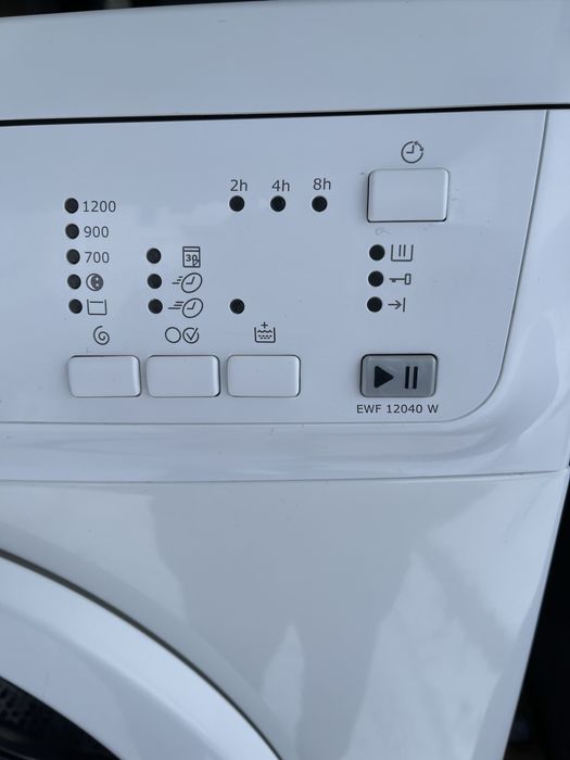Пральна машина Electrolux EWF 12040 W