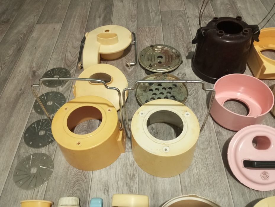 Запчасти соковыжималки росинка