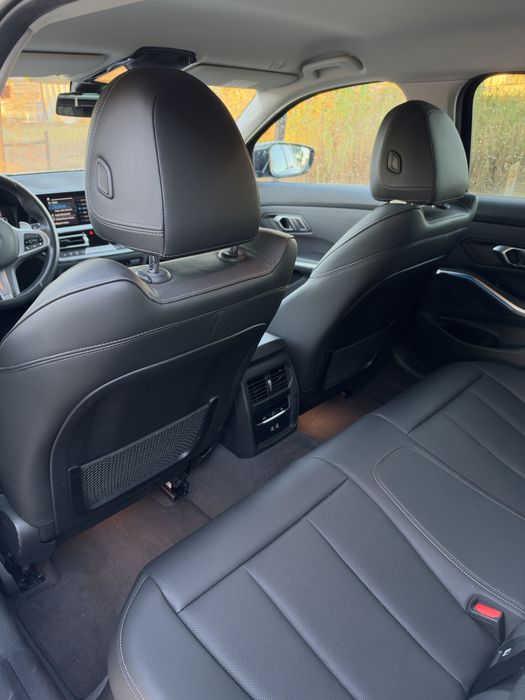 BMW 330e Touring Plug-in Hybrid 292 cv