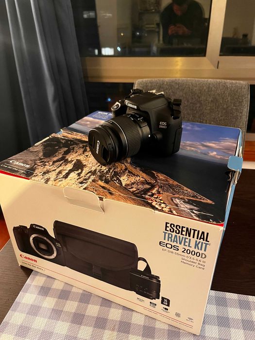 Canon EOS 2000D + Bateria Extra — Excelente Estado