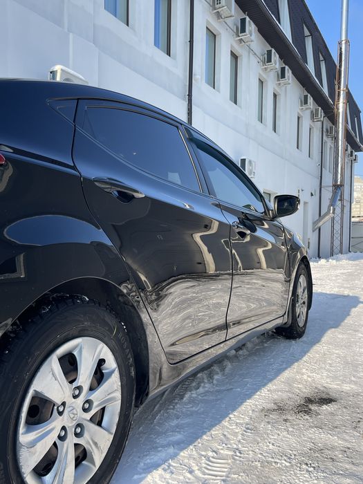 Hyundai Elantra 2013 газ/бензин