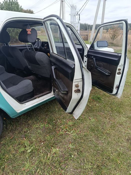 Волга ГАЗ 2410. в хорошом стані