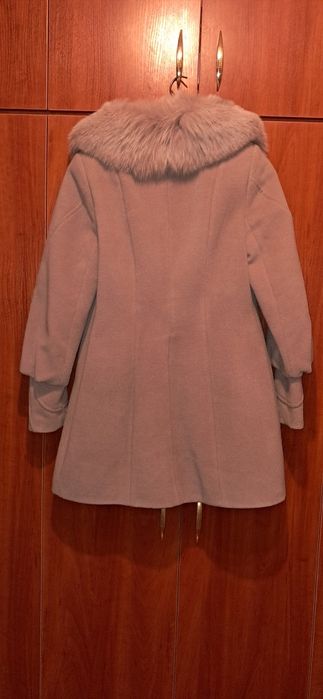Зимове пальто з хутром