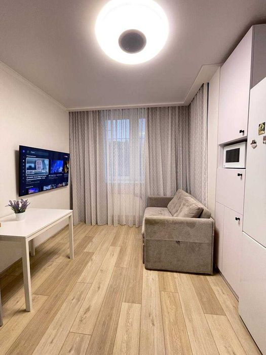 Продам 2-х ком квартиру//Малиновский р-н//Ул.Щорса