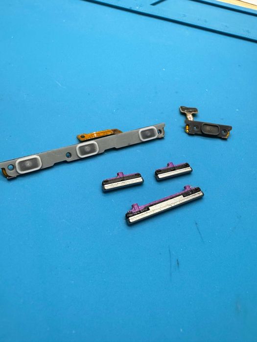 Taśmy Flex / klawisze Samsung s10 kpl serwis / wymiana / Bielsko