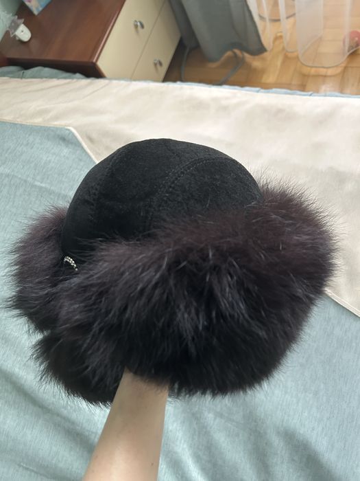 Шапка зимова з натуральним хутром песця