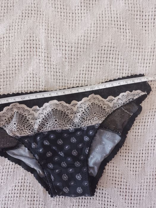 Набор нижнего белья трусы лифчик бюстгалтер