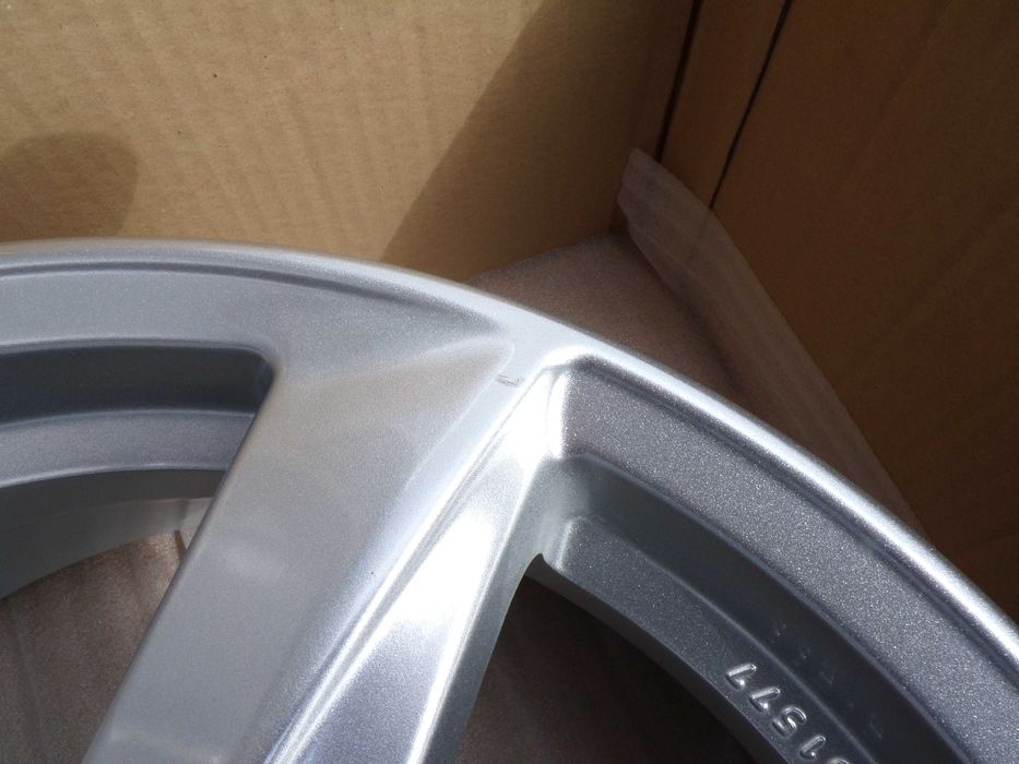 Felgi aluminiowe RC Design 16 4x100 Kia Rio Stonic