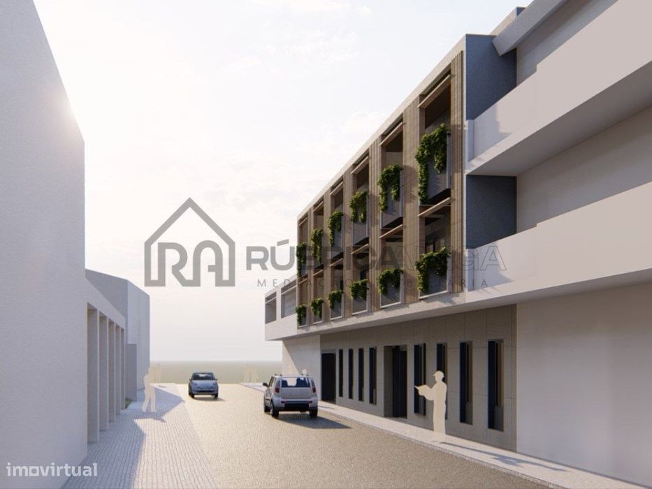 Lote para prédio no centro de Loulé — São Clemente, Faro