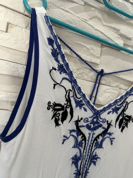 Medicine sukienka z chaftem S