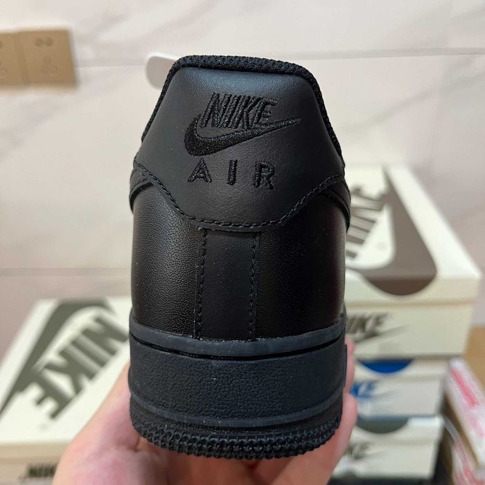 Nike Air Force 1 Low '07 Black R.41