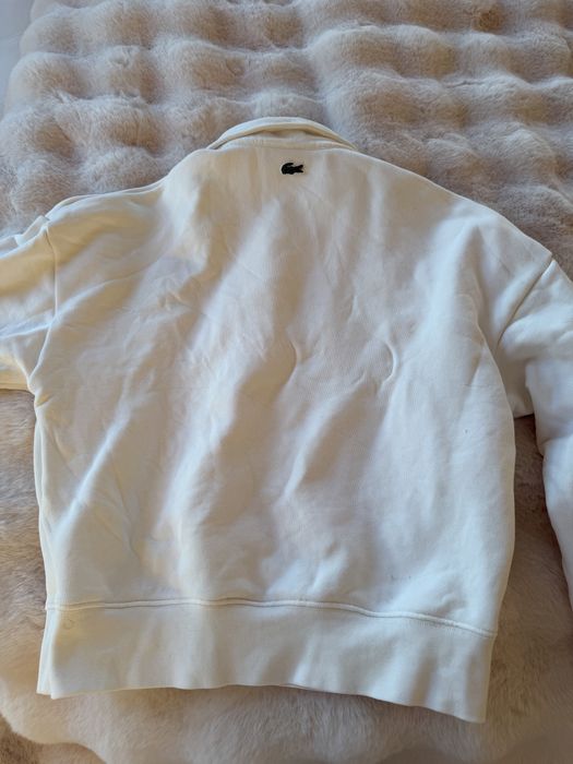 Biała bluza lacoste
