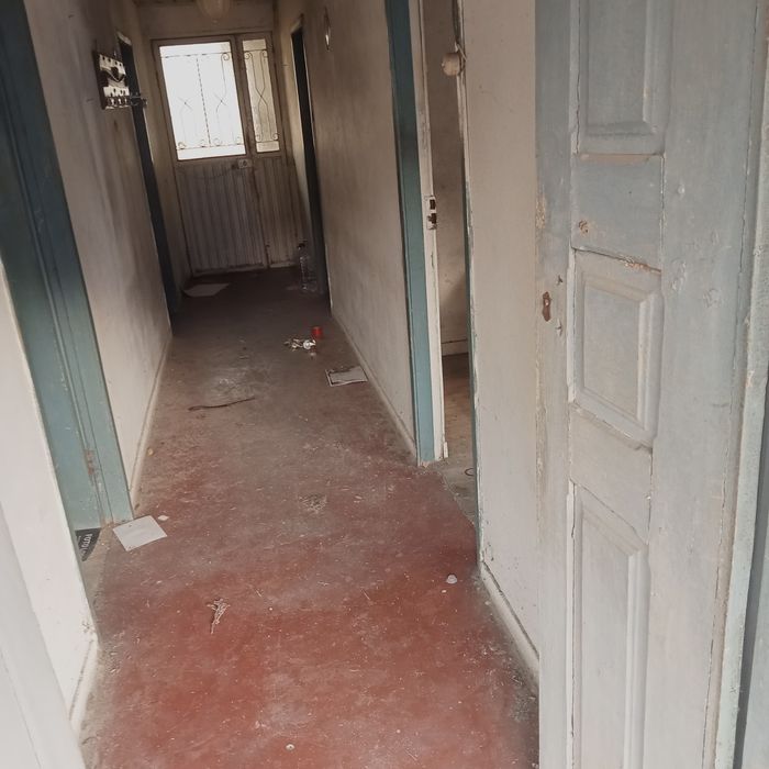 Moradia em Chaves Recuperar 400m

Sta Cruz / Trindade